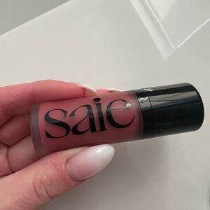 Saie Blush in chilly